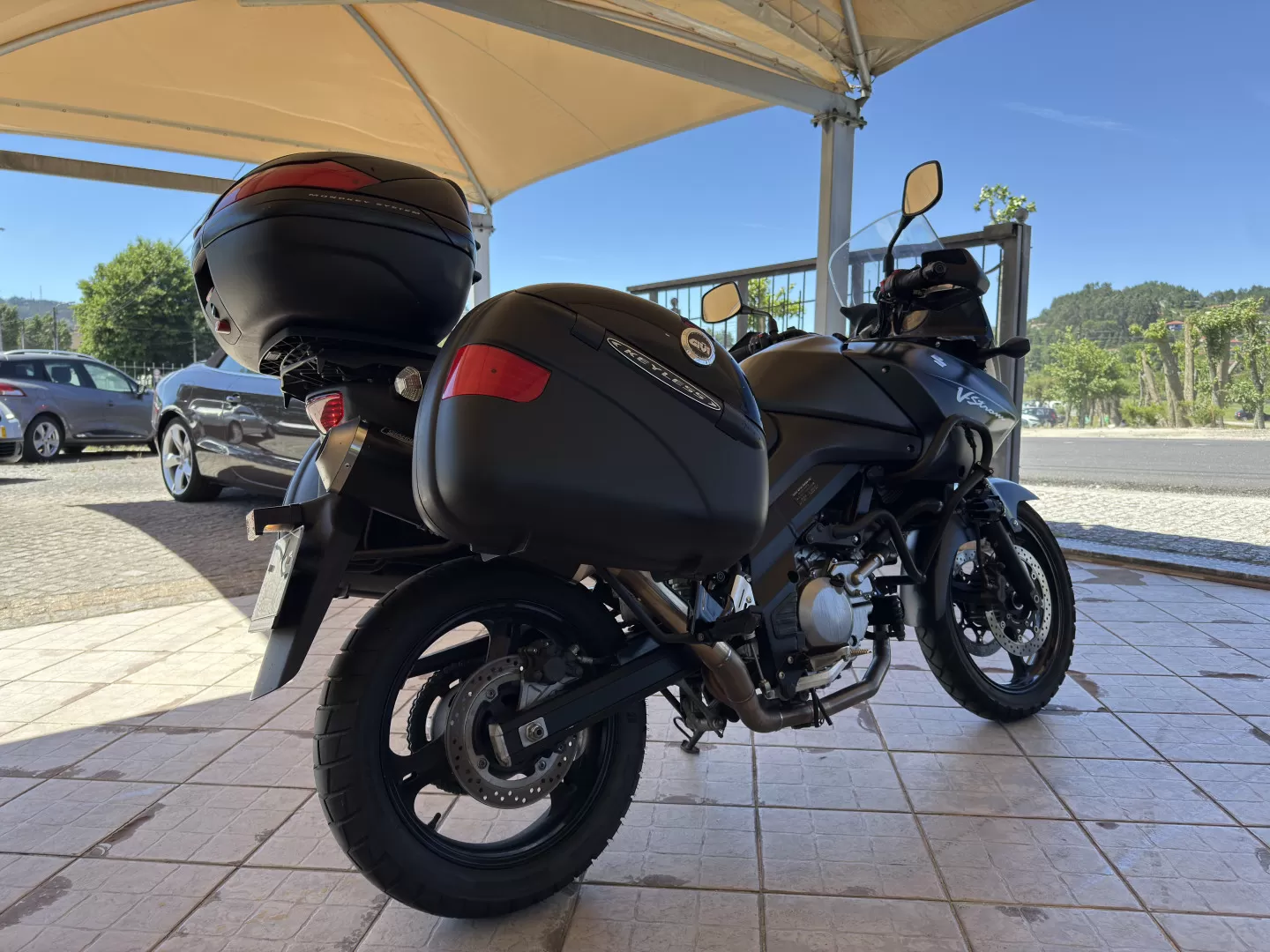 Suzuki DL V-Strom 650 - foto 3