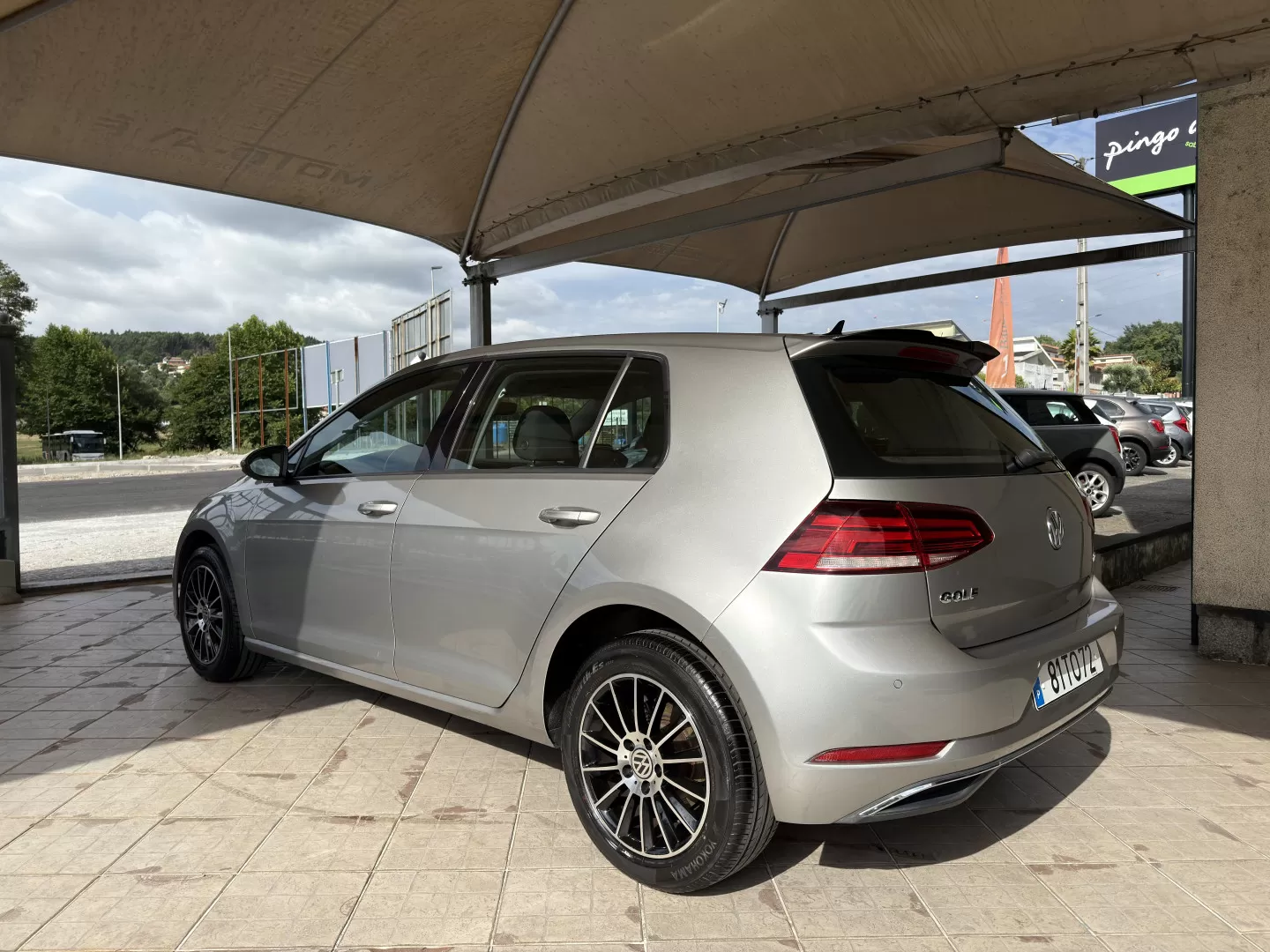 VW Golf 1.6 TDI Confortline - foto 5