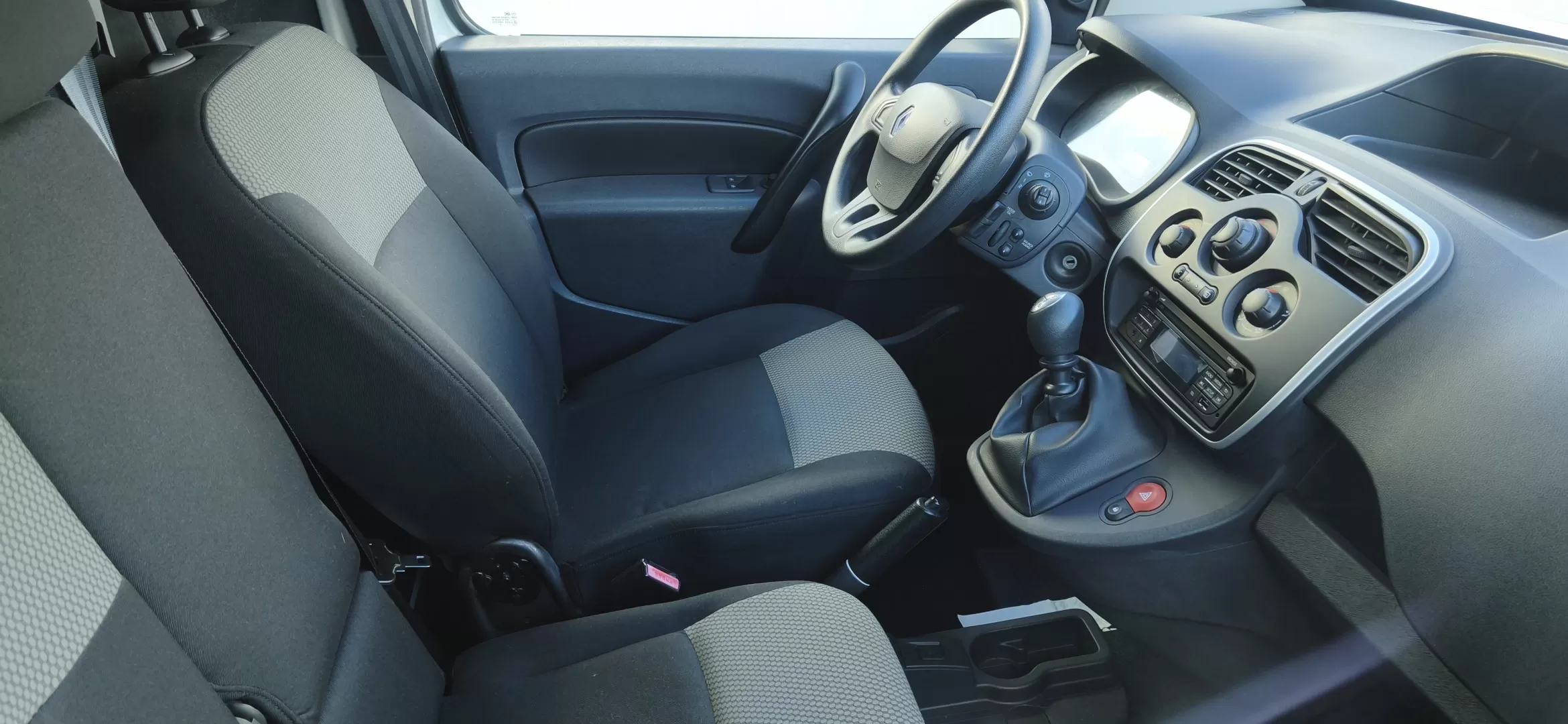 Renault  KANGOO 1.5 DCI - foto 4