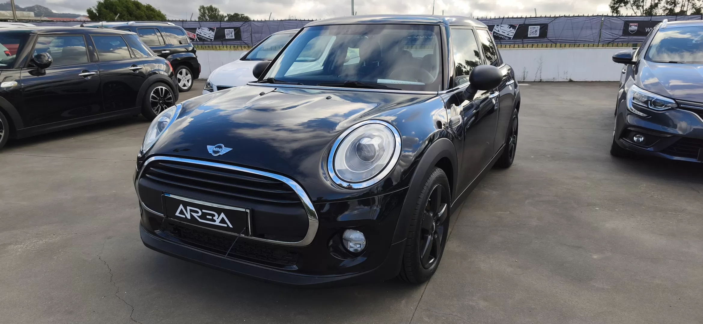 MINI 5 Portas One Auto