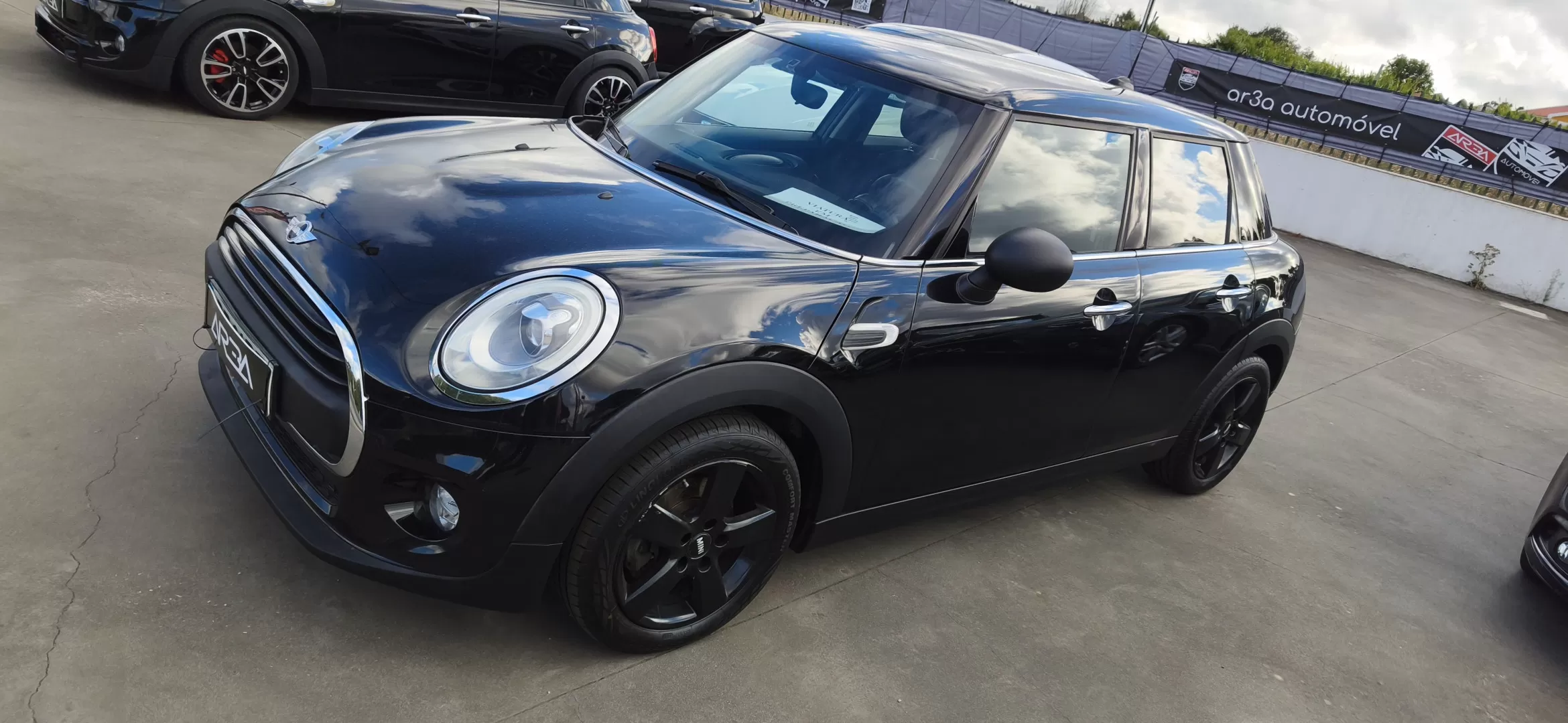 MINI 5 Portas One Auto