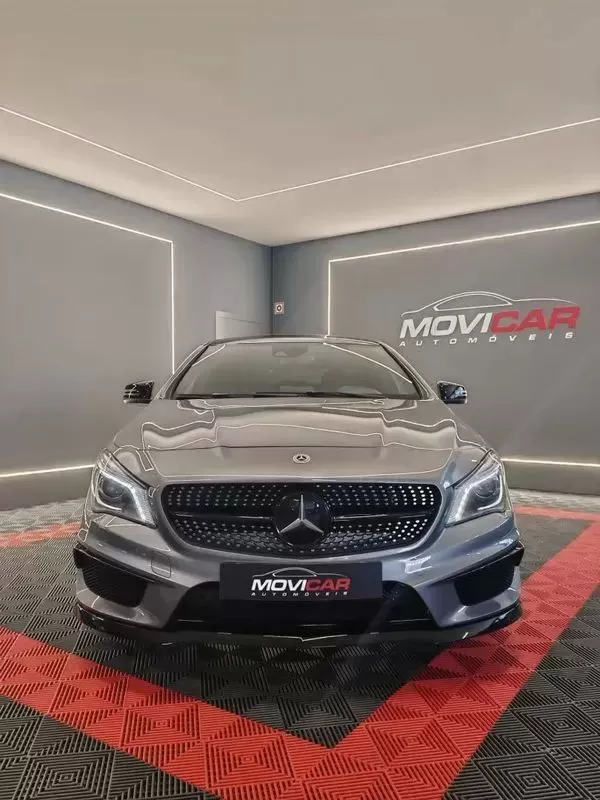 Mercedes-Benz CLA 220 Shooting Brake (CDI) d 7G-DCT AMG Line - foto 3
