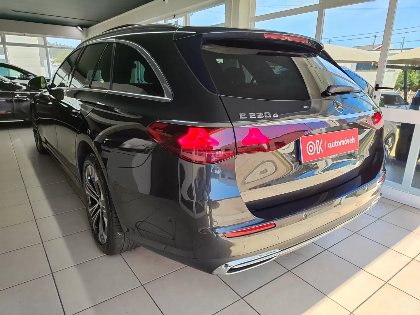 Mercedes-Benz E 220 d - foto 7