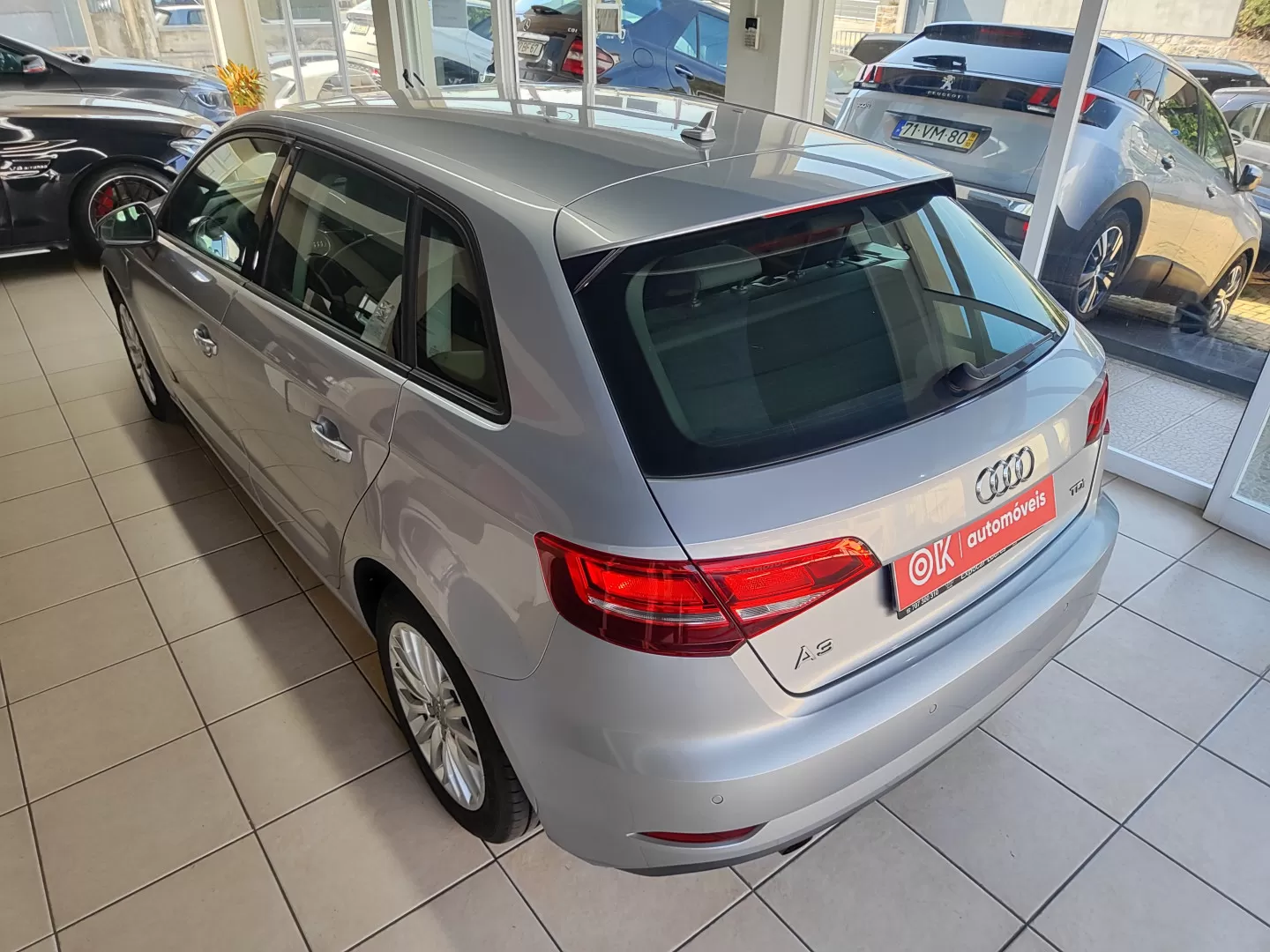 Audi A3 Sportback 1.6 TDI Design - foto 8