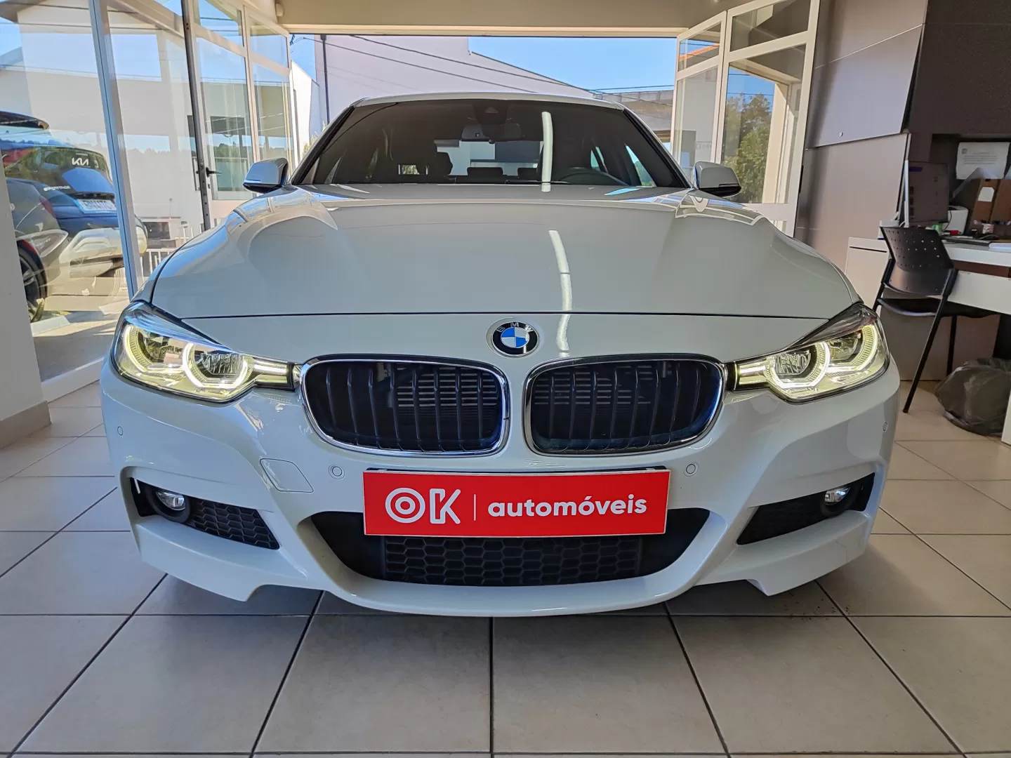 BMW 330e iPerformance Pack M Sedan - foto 3