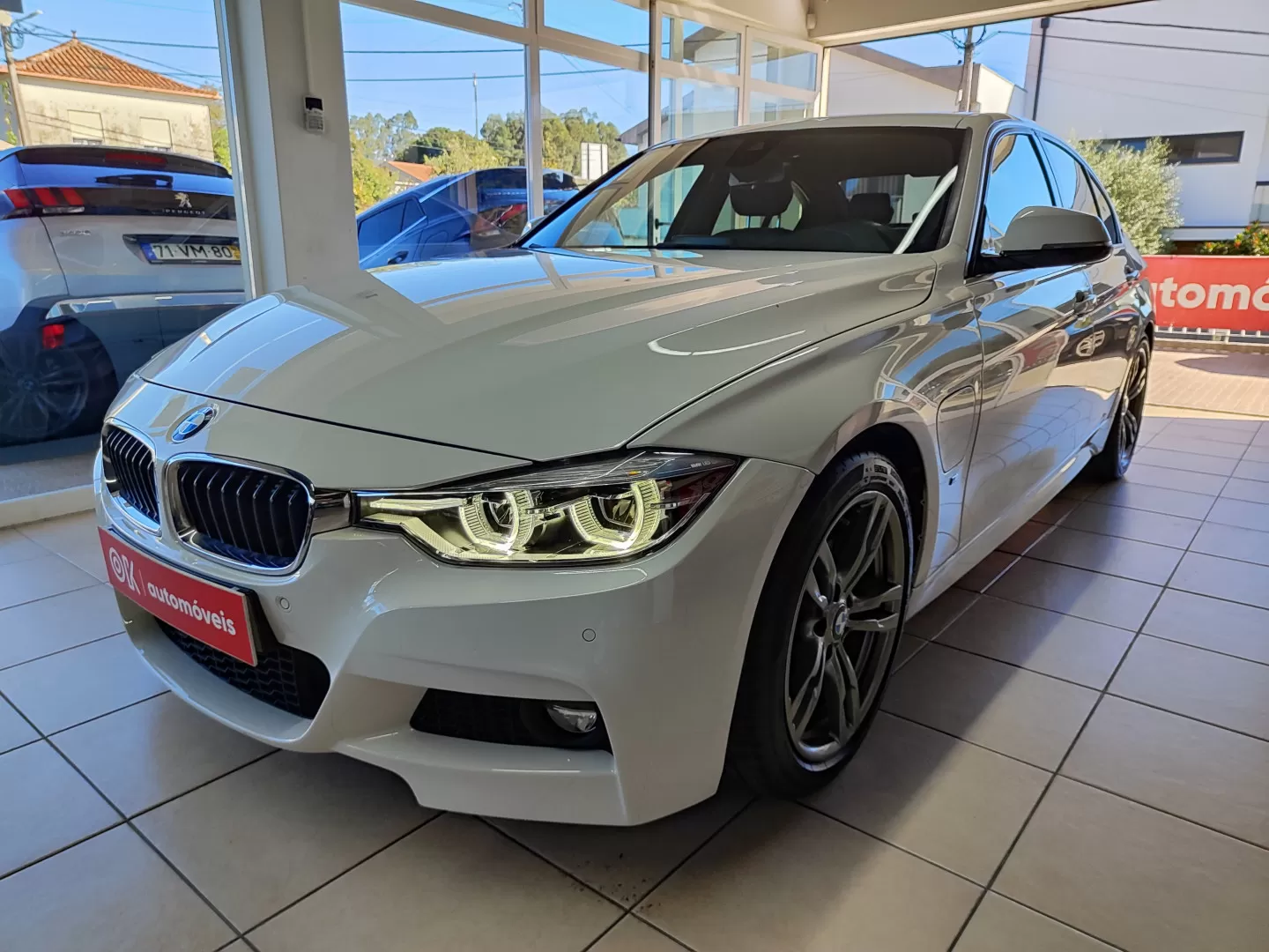 BMW 330e iPerformance Pack M Sedan - foto 5