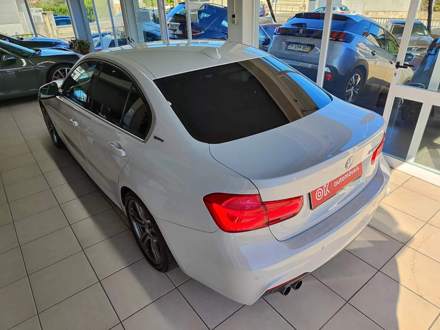 BMW 330e iPerformance Pack M Sedan - foto 8