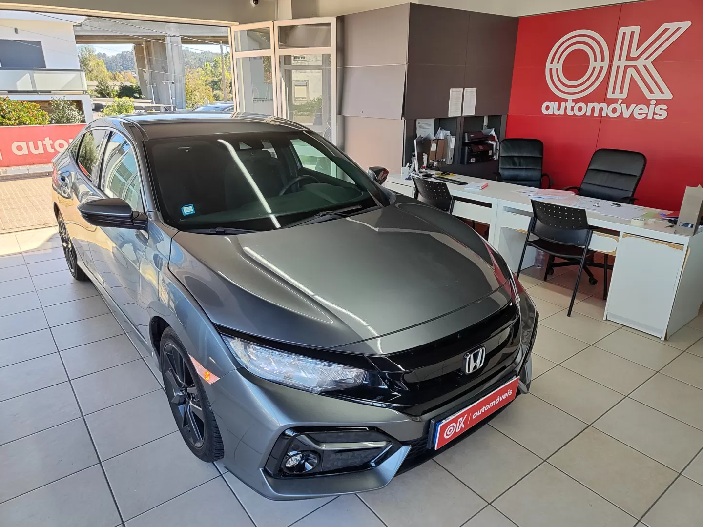 Honda Civic 1.0 i-VTEC Executive Premium - foto 2