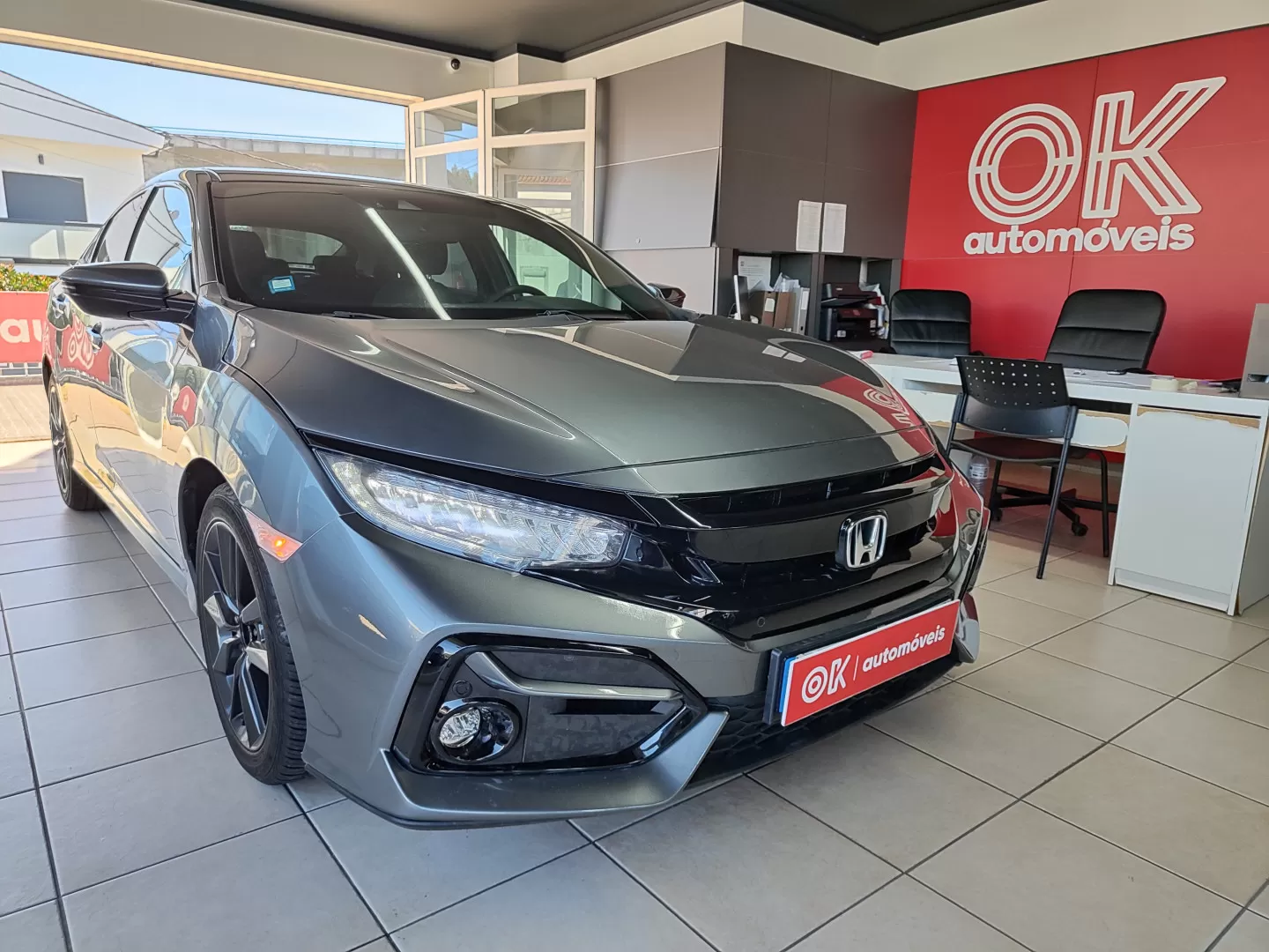 Honda Civic 1.0 i-VTEC Executive Premium - foto 3