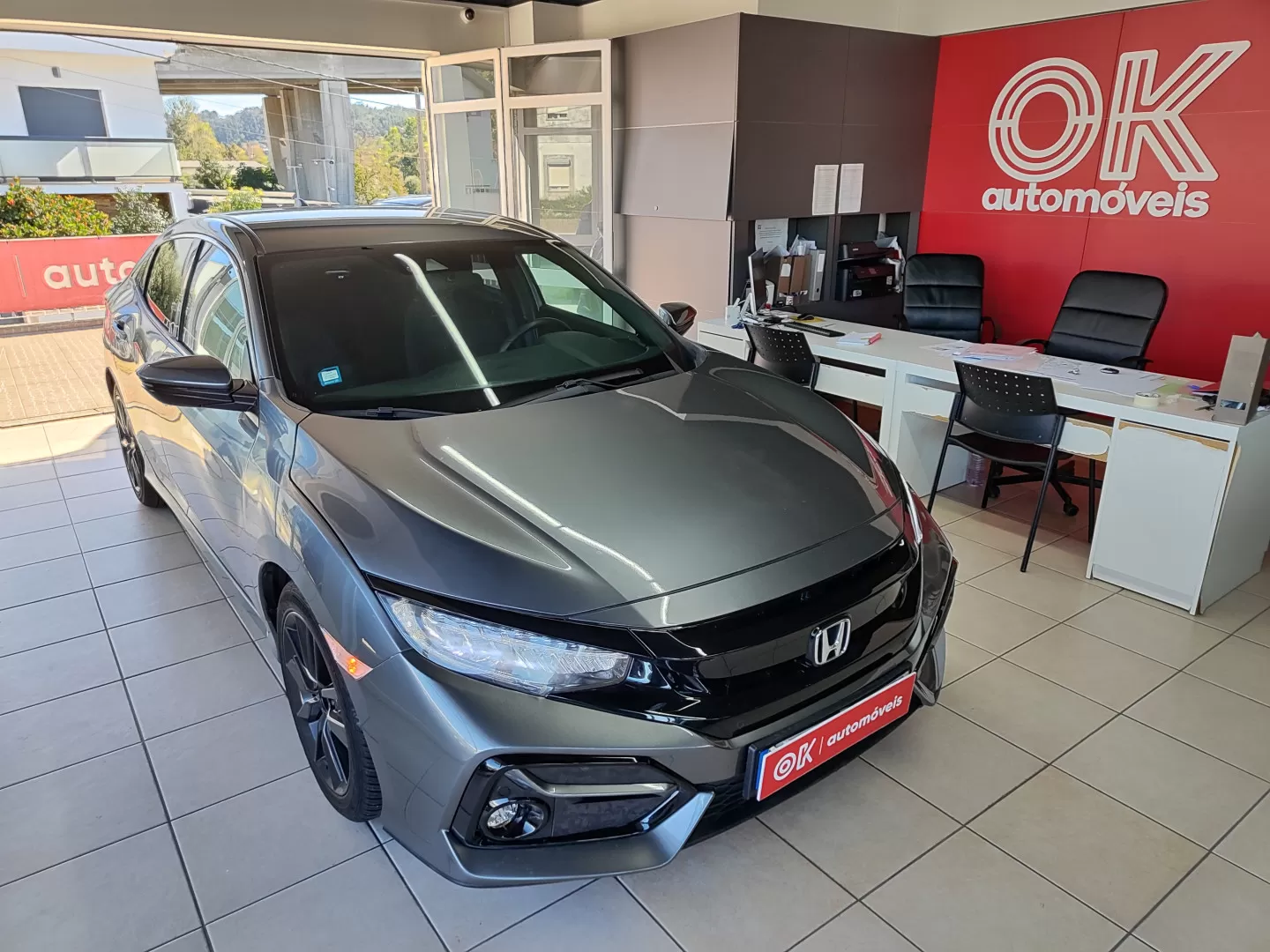 Honda Civic 1.0 i-VTEC Executive Premium - foto 4