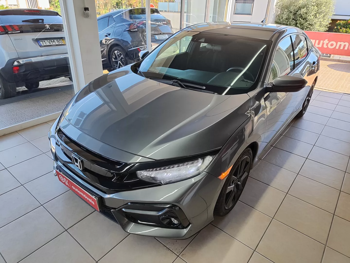 Honda Civic 1.0 i-VTEC Executive Premium - foto 8