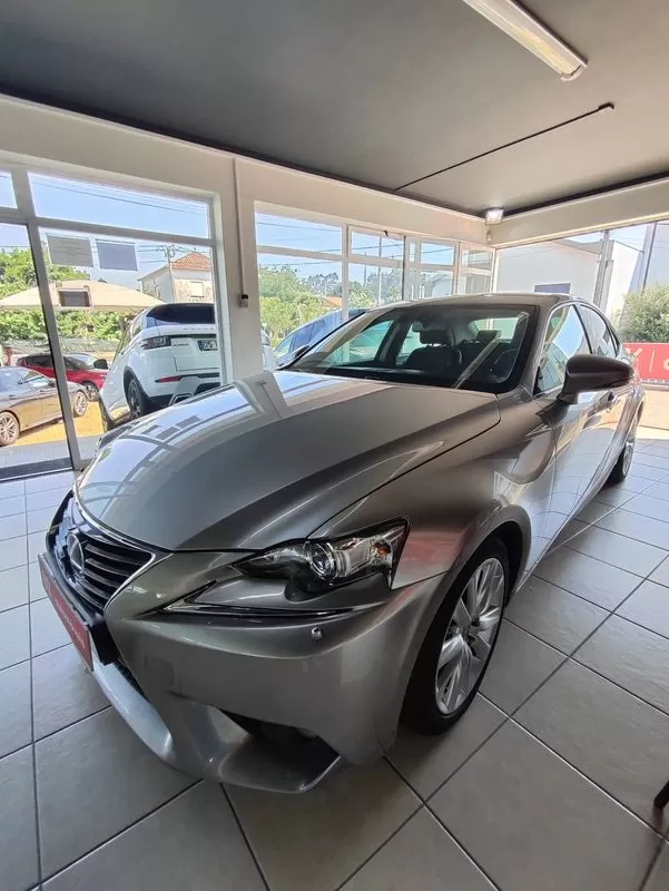 Lexus IS 300H Executive+ - foto 5