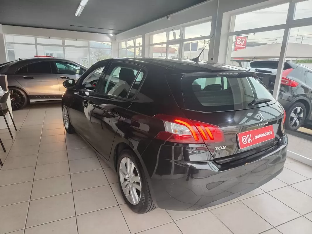 Peugeot 308 1.6 e-HDi Active CVM6 - foto 7
