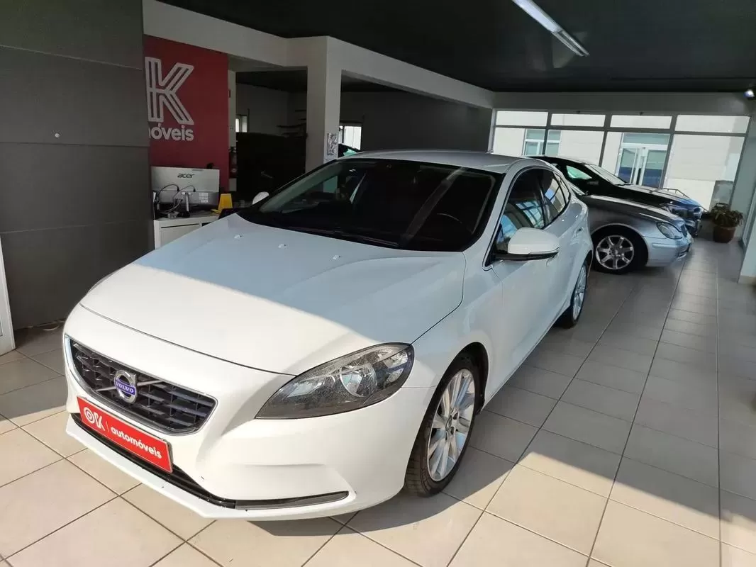 Volvo V40 1.6 D2 Momentum - foto 5