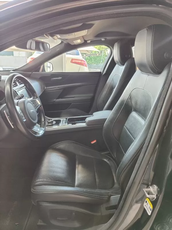 Jaguar XE - foto 5