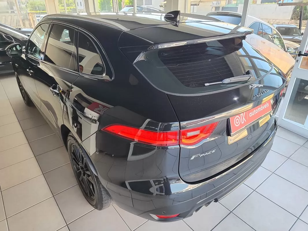 Jaguar F-Pace - foto 2