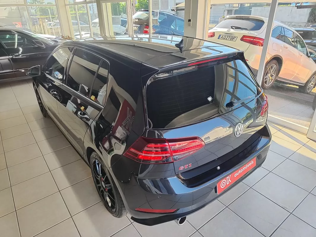 VW Golf - foto 4