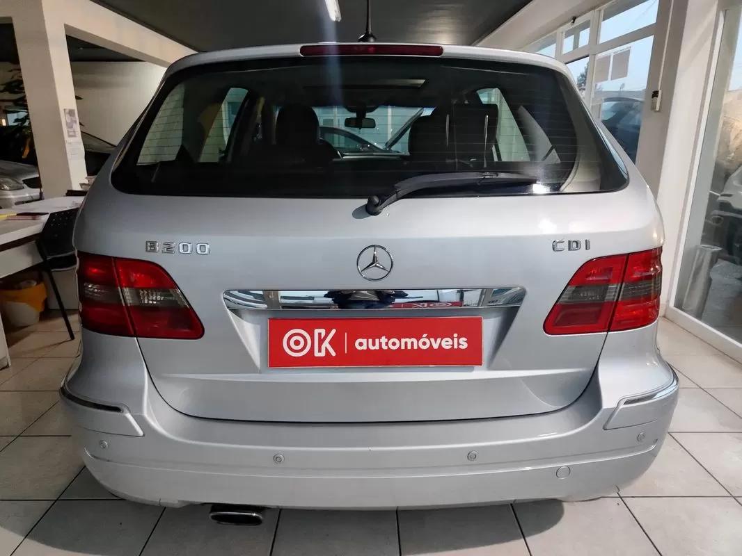 Mercedes-Benz B 200 CDI - foto 8
