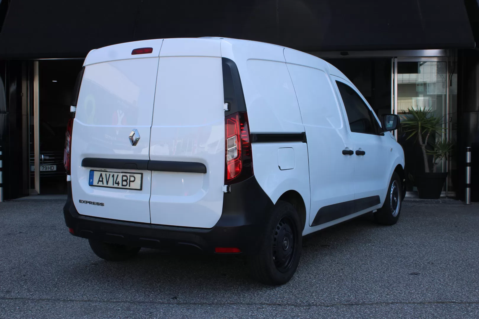 Renault  Express Van 1.5 blue dci advance - foto 2