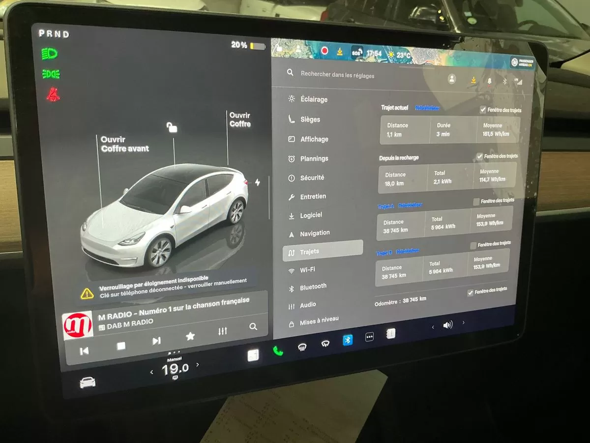 Tesla Model Y Standard Long Range RWD - foto 2