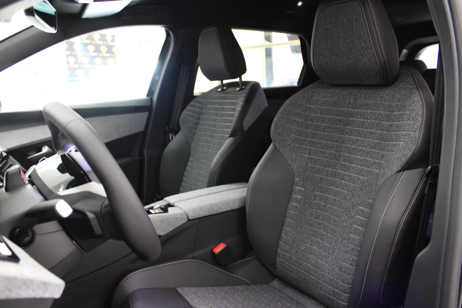 Peugeot 5008 1.2 Hybrid Allure e-DCS6 - foto 6
