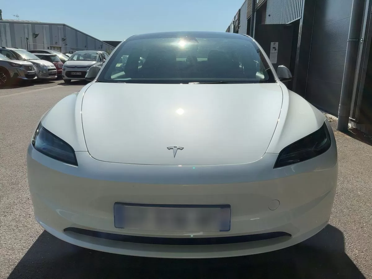 Tesla Model 3 Standard Range - foto 2