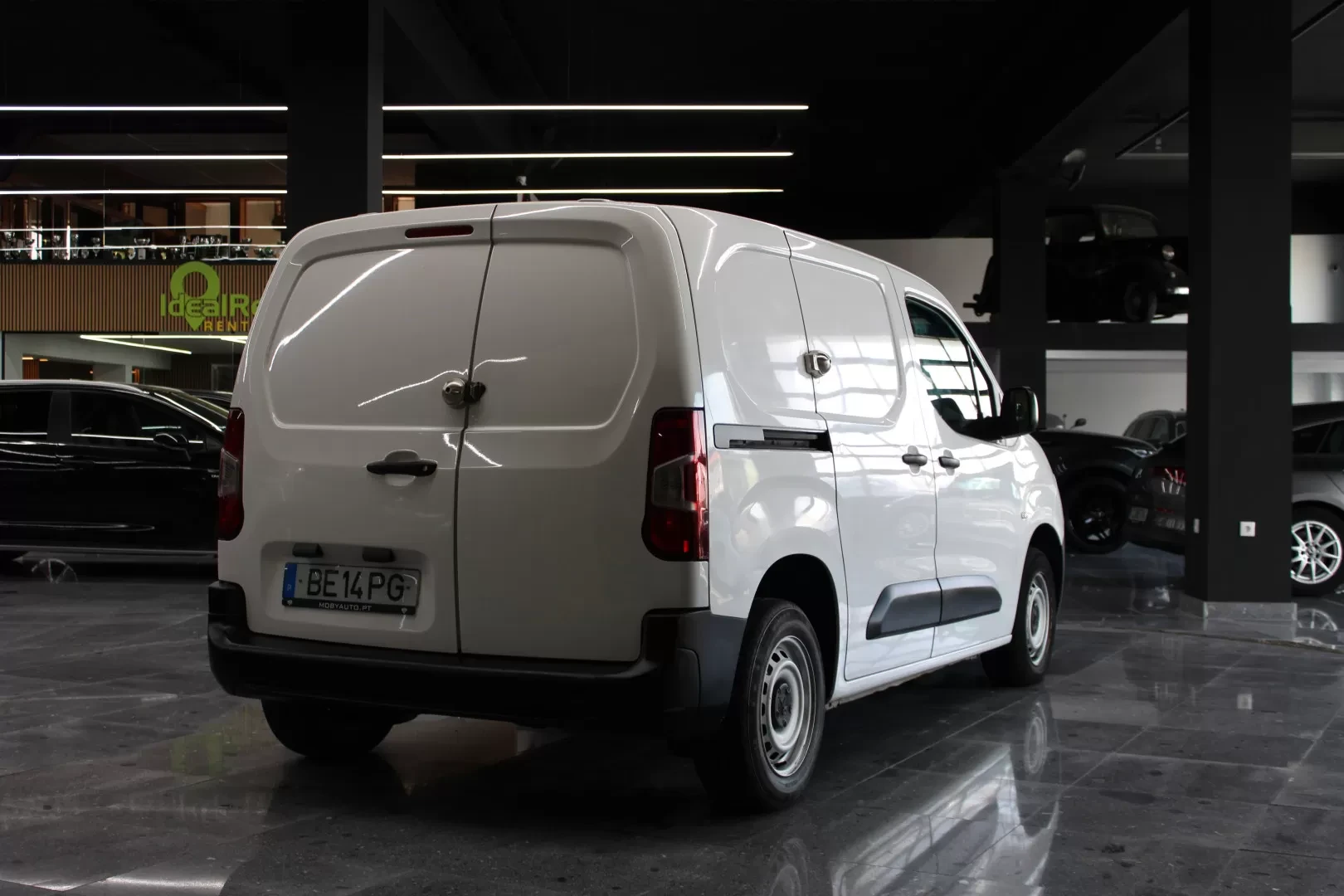 Peugeot  Partner 1.5 BlueHDi Pro Standard - foto 6
