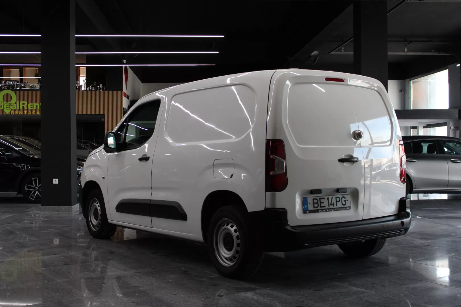 Peugeot  Partner 1.5 BlueHDi Pro Standard - foto 8