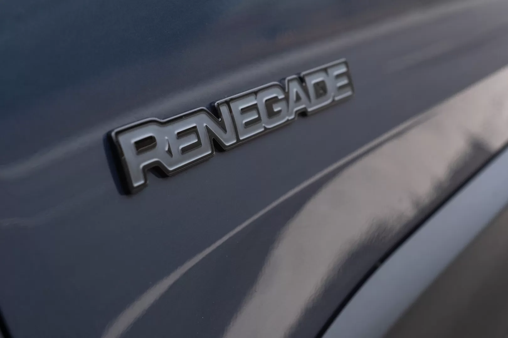 Jeep Renegade 1.6 MJD Night Eagle - foto 5