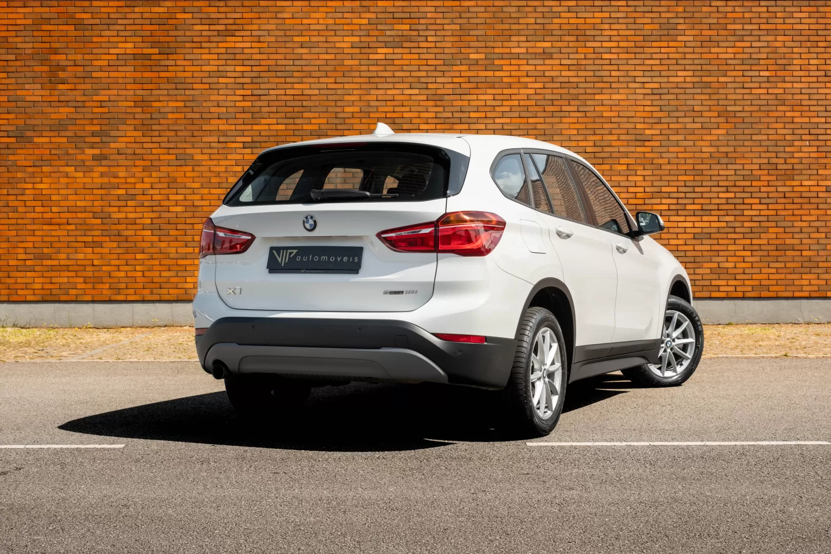 BMW X1 18 i sDrive - foto 3