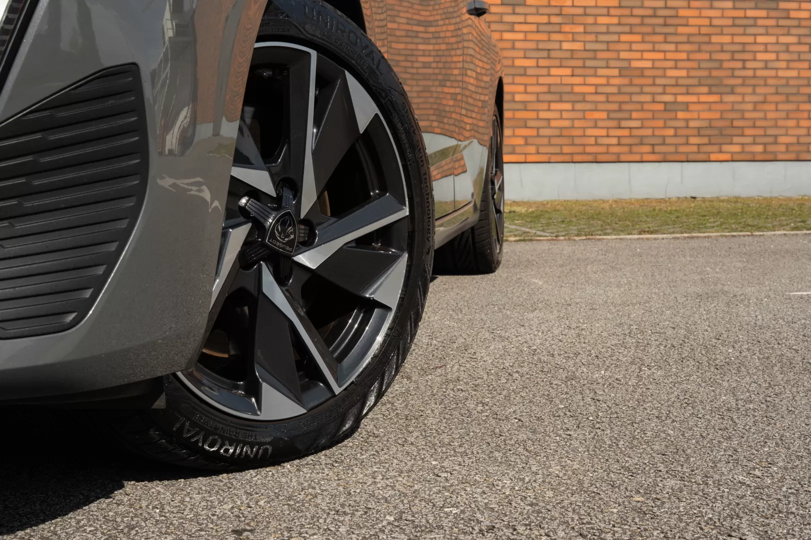 Peugeot 308 SW 1.6 Hybrid Allure e-EAT8 - foto 4
