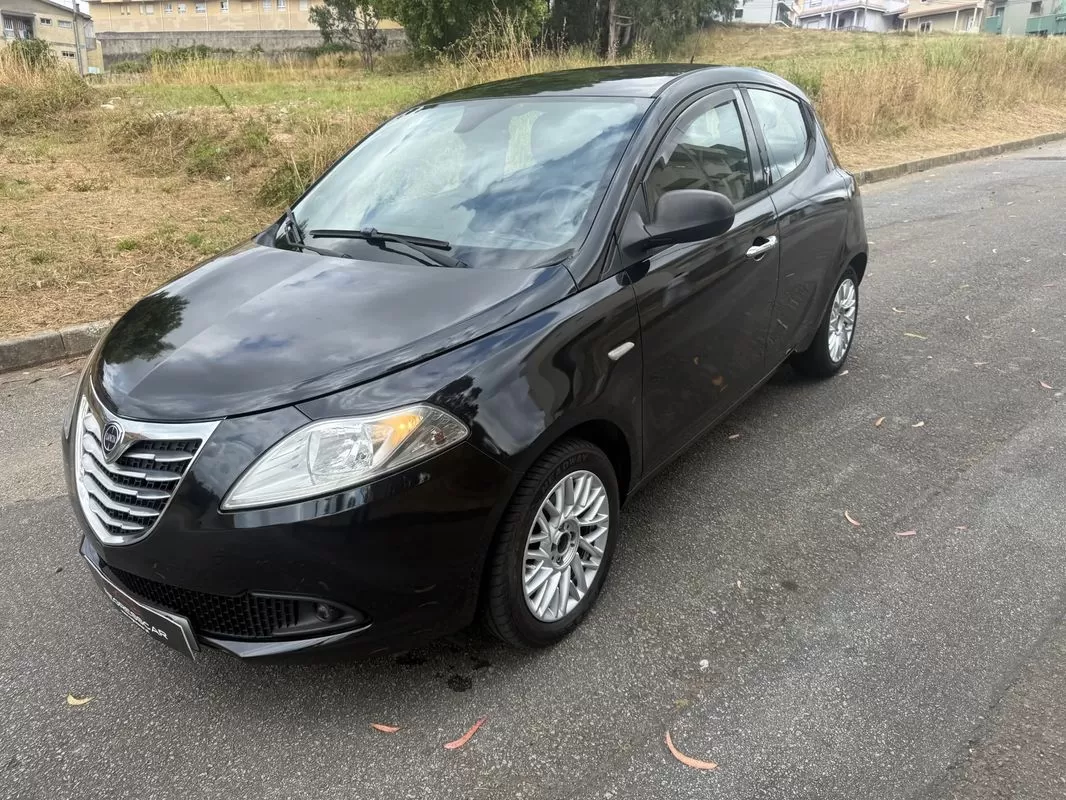 Lancia Ypsilon 1.2 S&S Gold