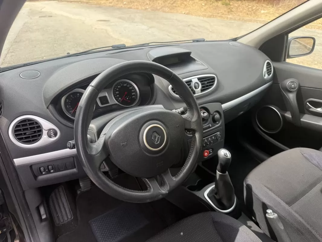 Renault Clio 1.2 16V Confort Dynamique - foto 8
