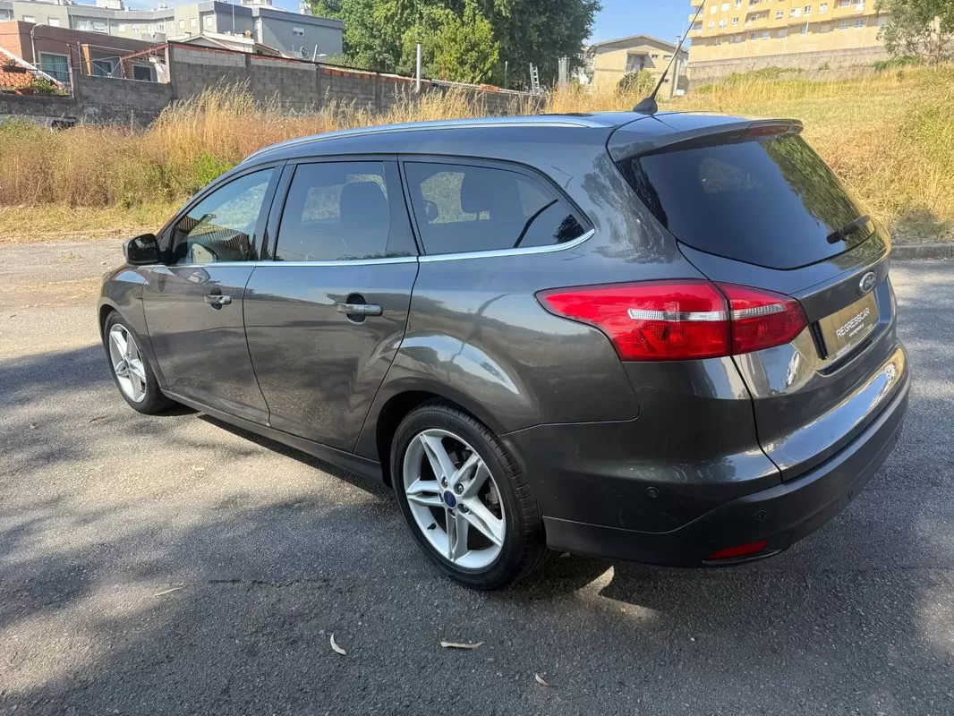Ford Focus SW 1.5 TDCi Titanium - foto 7