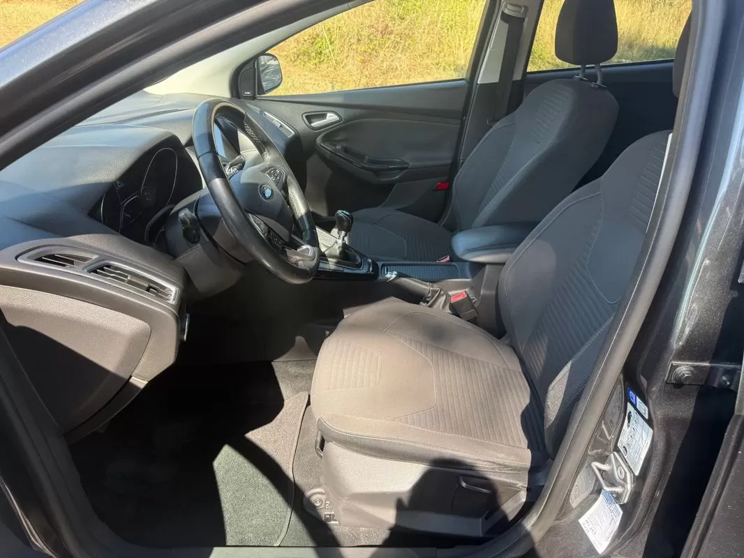 Ford Focus SW 1.5 TDCi Titanium - foto 8