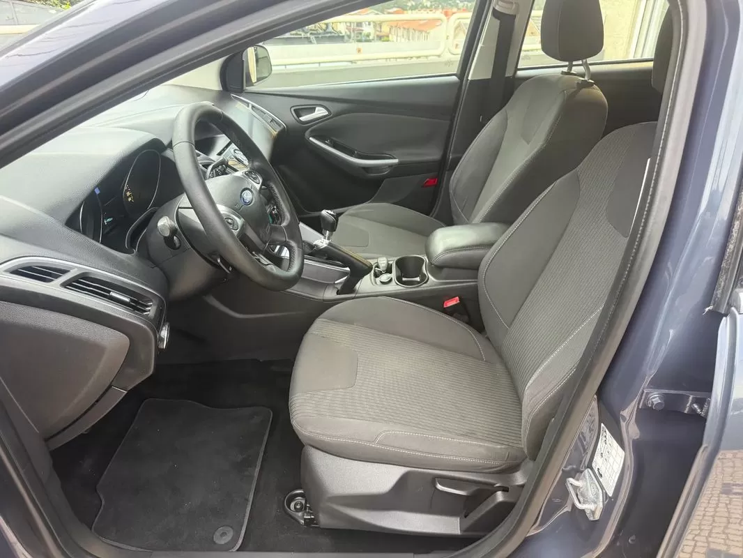Ford Focus SW 1.6 TDCi Titanium - foto 8