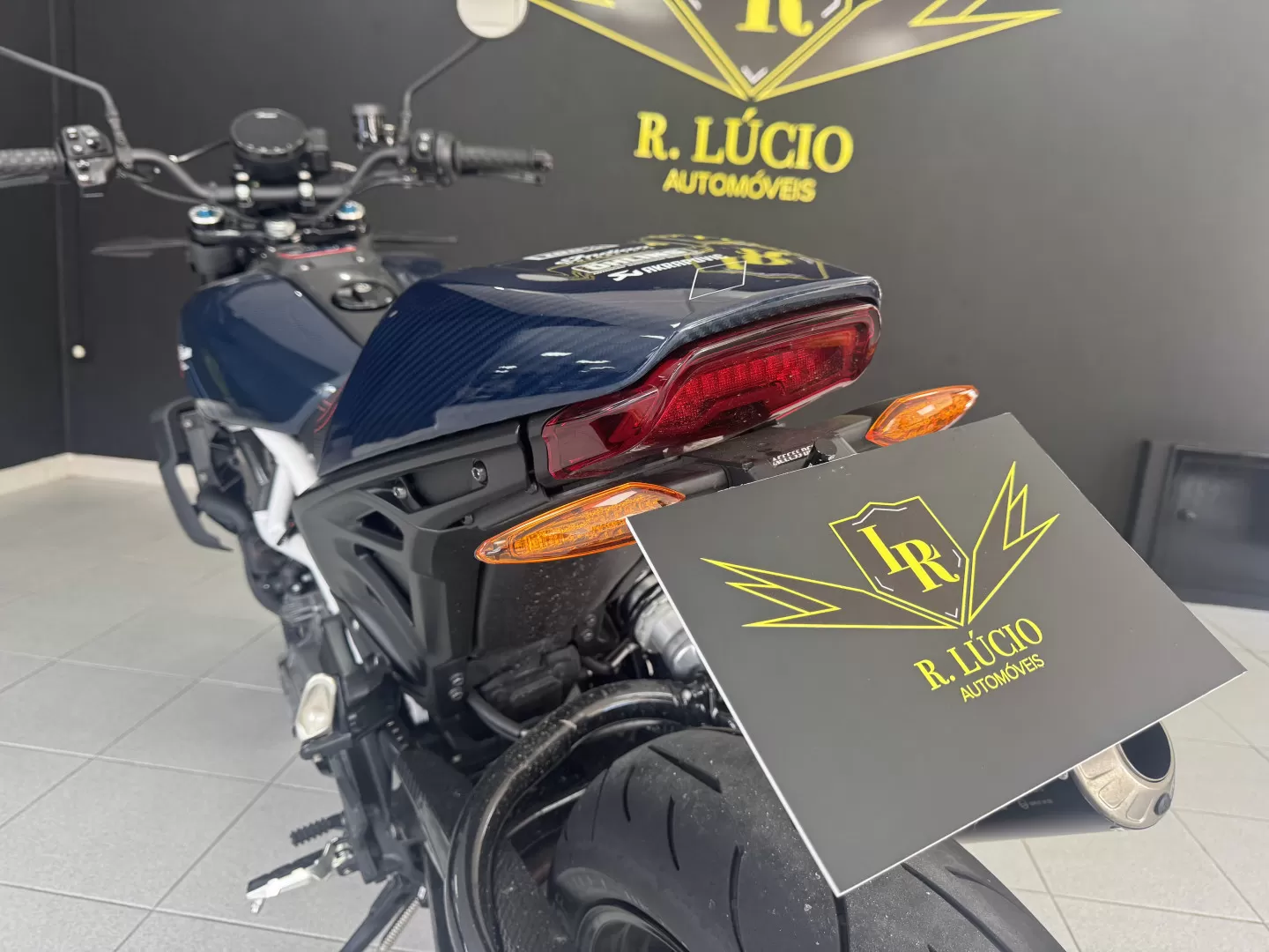 Indian FTR R CARBON - foto 6