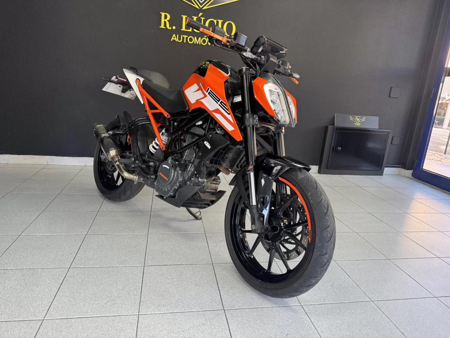 KTM Duke 125 - foto 3