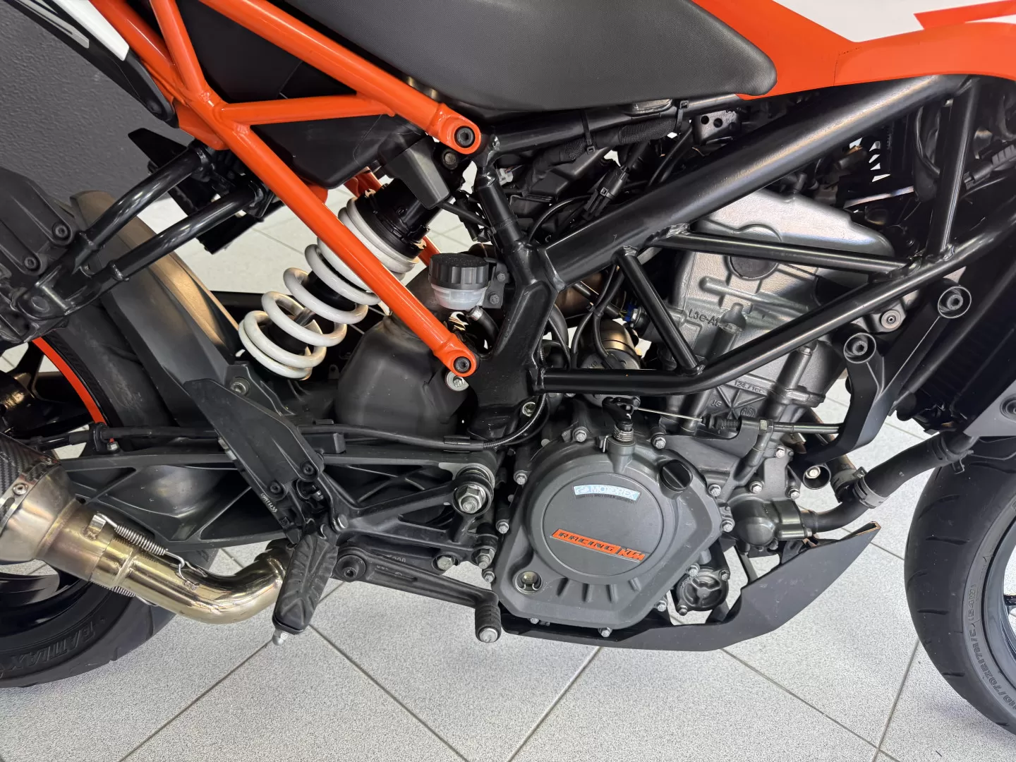 KTM Duke 125 - foto 8