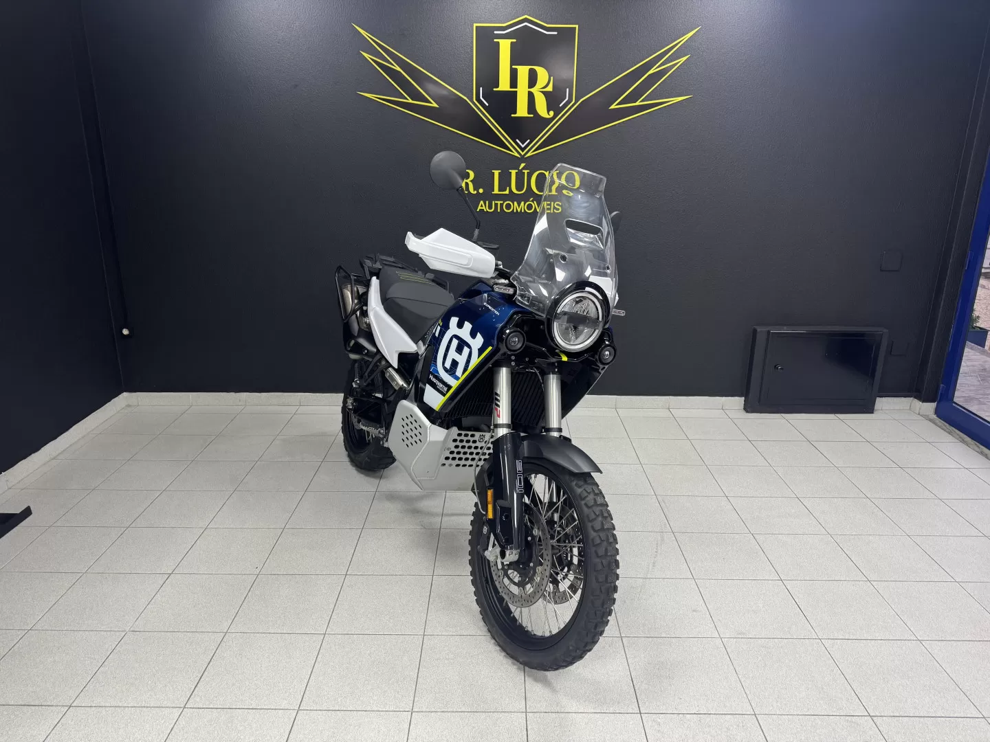 Husqvarna Norden 901 Expedition - foto 2