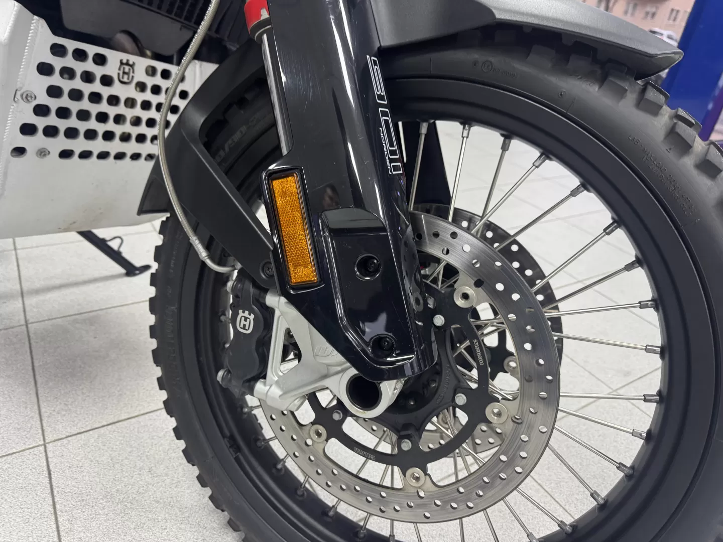 Husqvarna Norden 901 Expedition - foto 4
