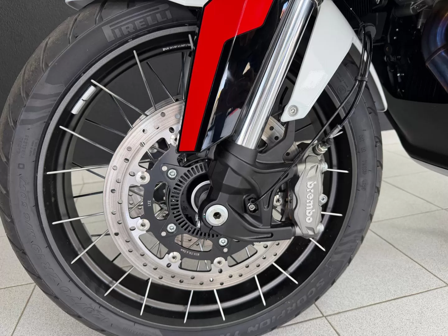 Moto Morini X-Cape 1200 - foto 4