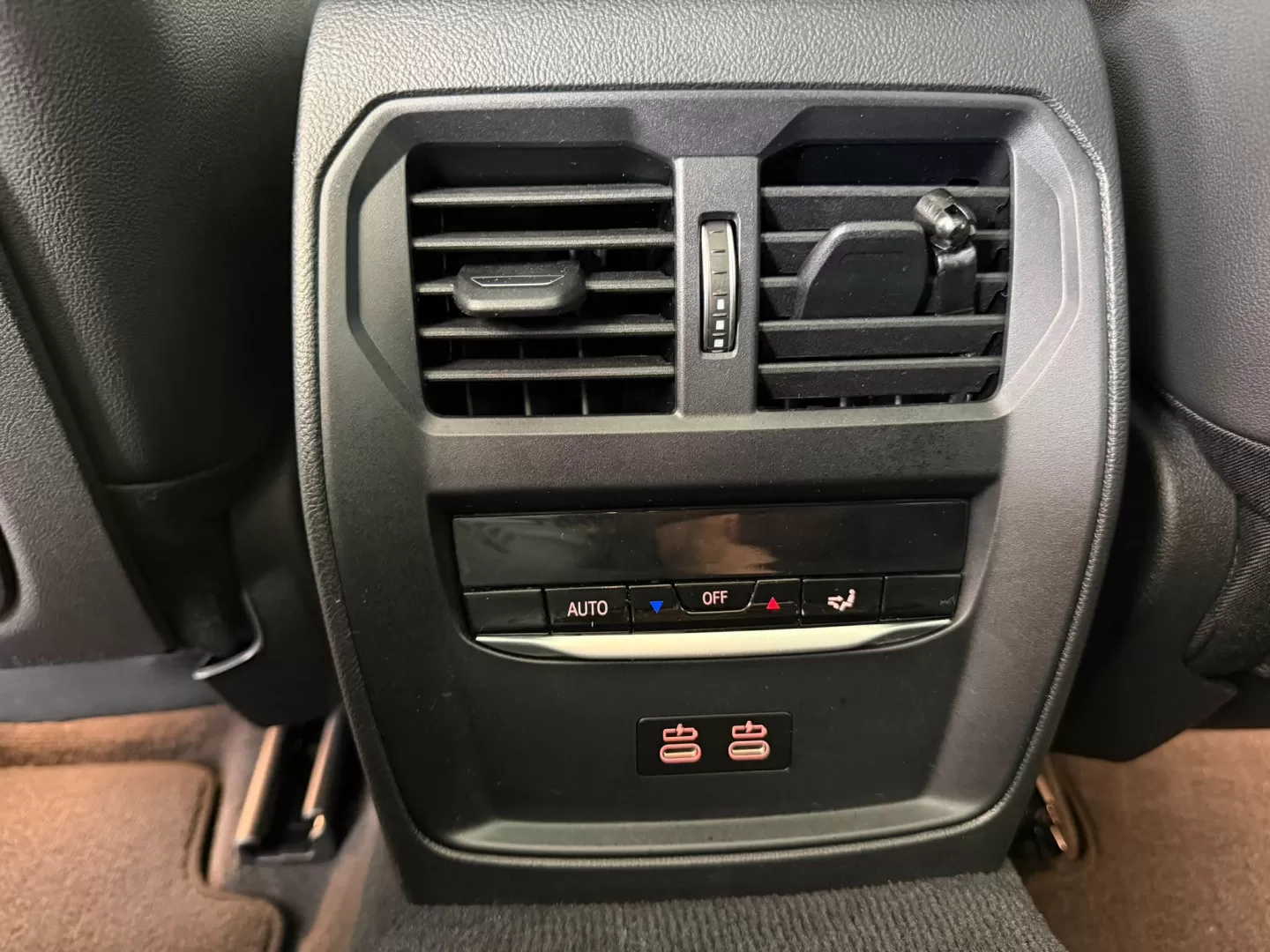 BMW 330 e Pack Desportivo M Auto - foto 7