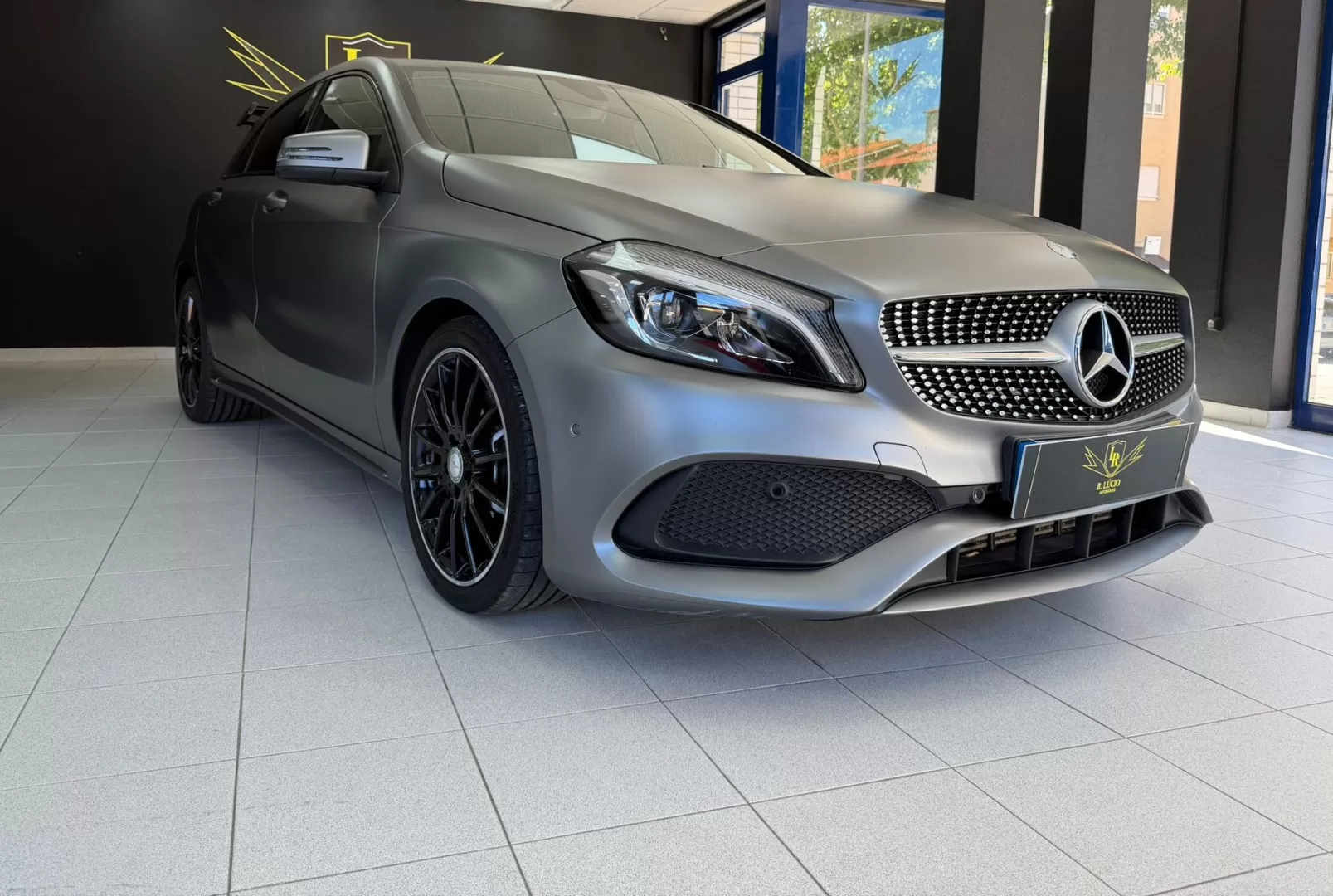 Mercedes-Benz A 220 d AMG Line Aut. - foto 3