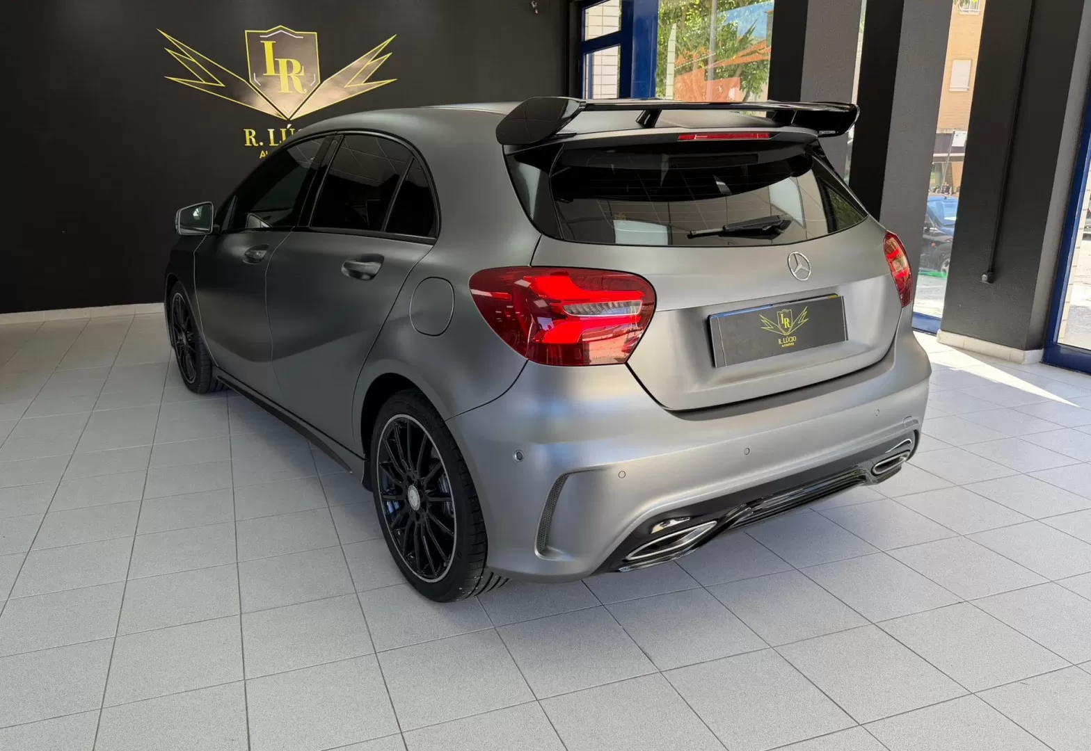 Mercedes-Benz A 220 d AMG Line Aut. - foto 8