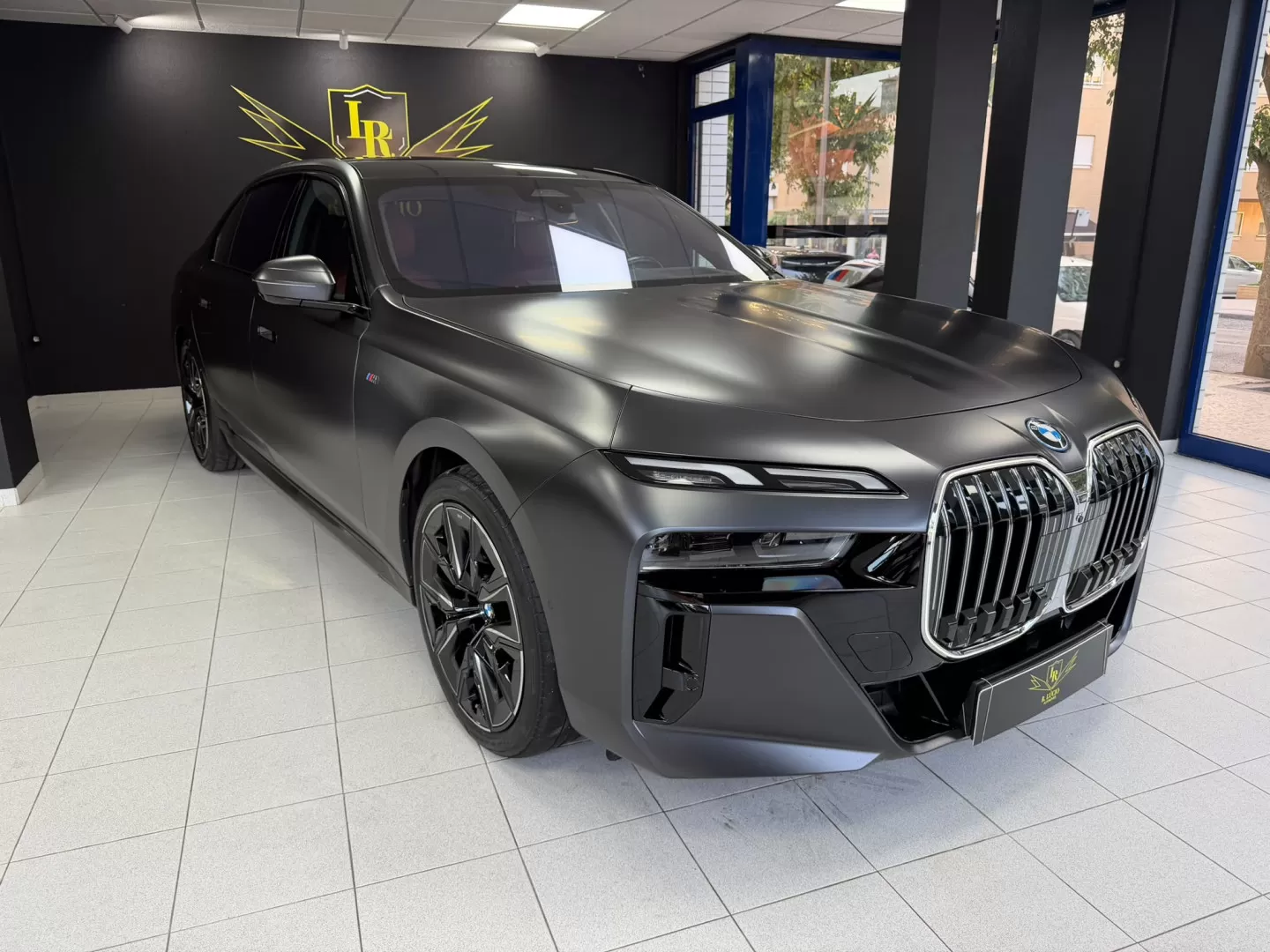 BMW i7 eDrive50 Pack Desportivo M - foto 8