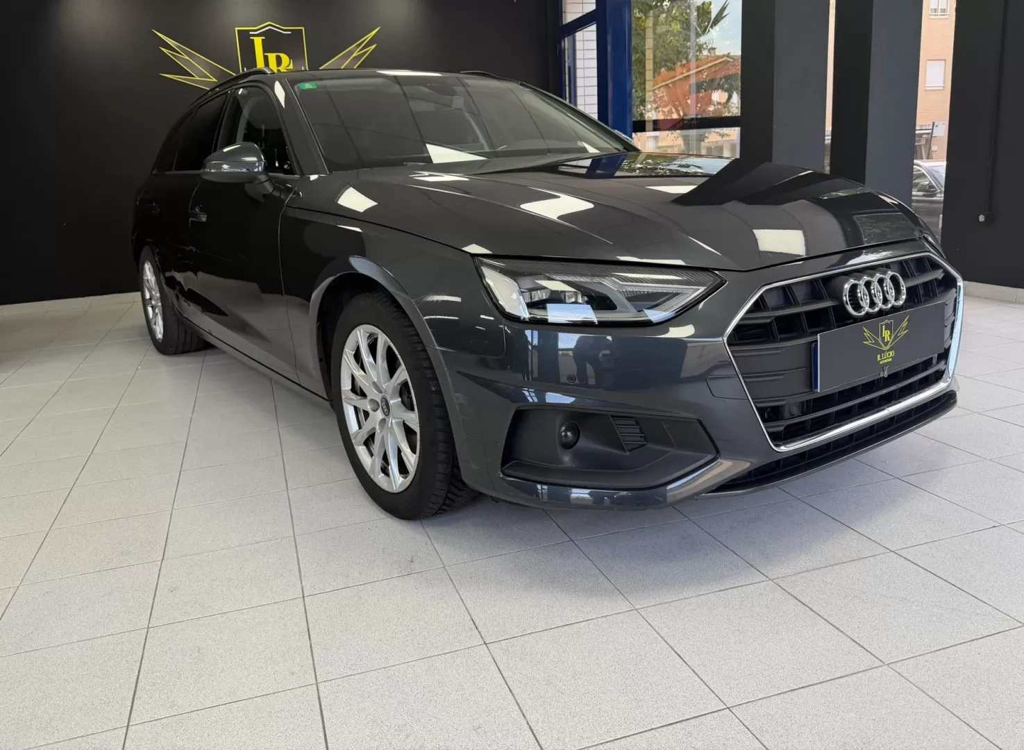 Audi A4 Avant 30 TDI Advanced S tronic - foto 2