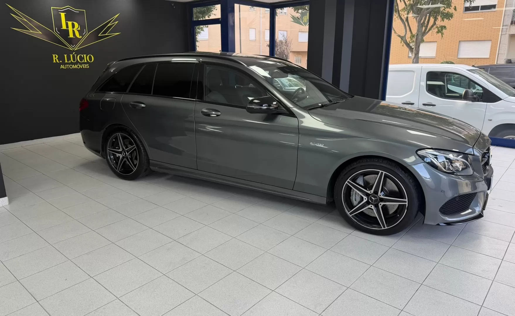 Mercedes-Benz C 43 AMG 4Matic Station 9G-TRONIC - foto 4