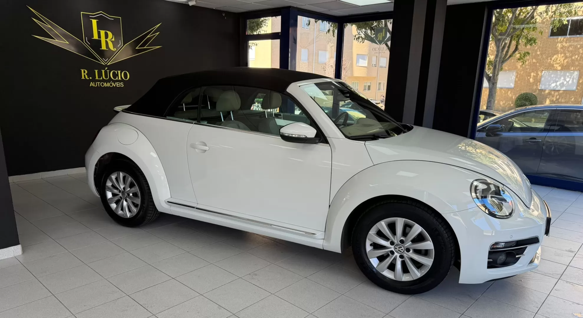 VW New Beetle Cabriolet 1.4 TSI Sport DSG - foto 2