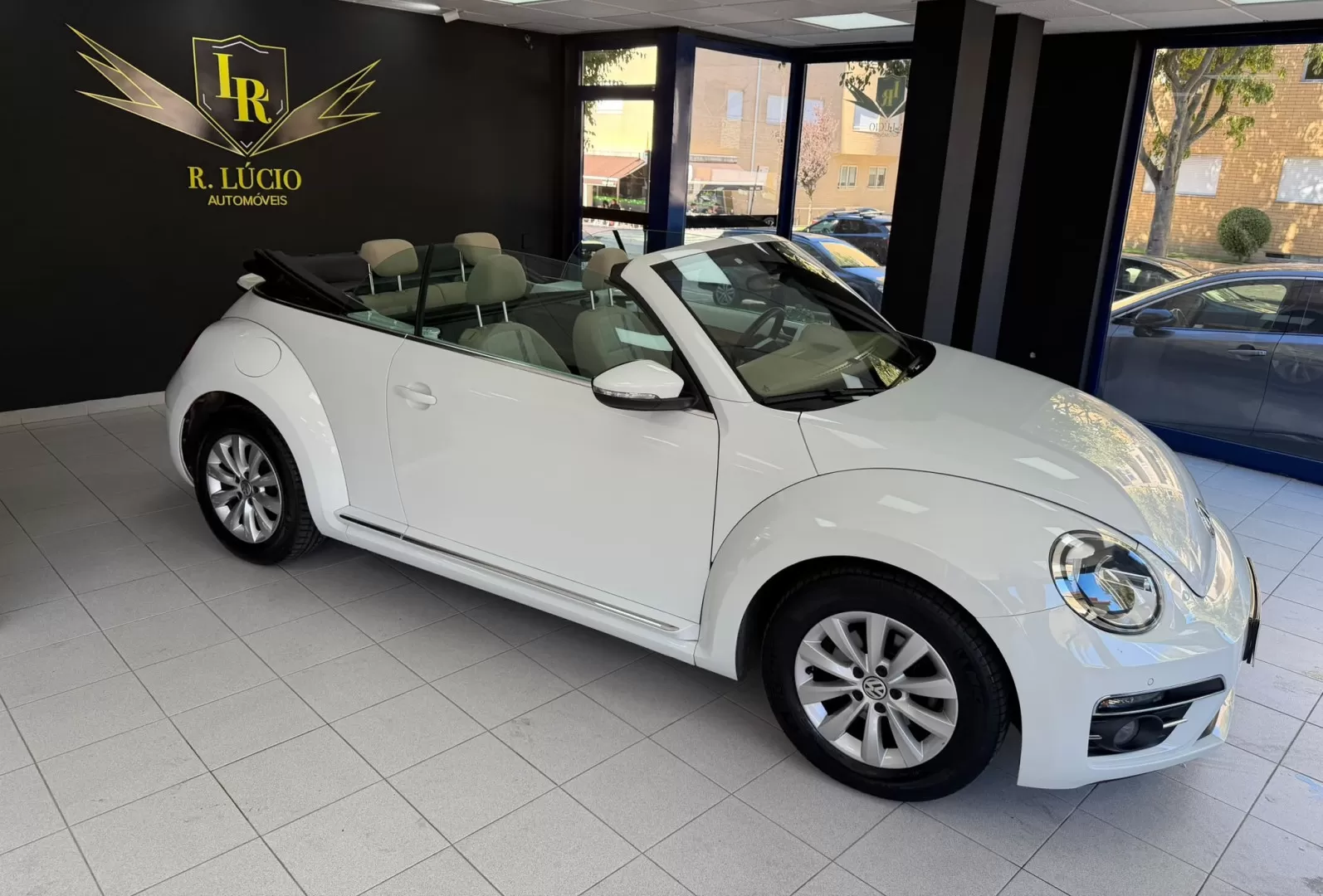 VW New Beetle Cabriolet 1.4 TSI Sport DSG - foto 7
